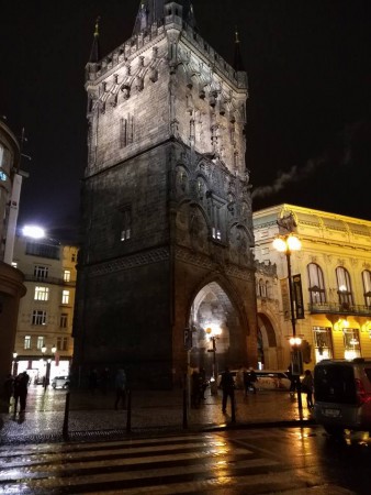 La tour poudrière by K.